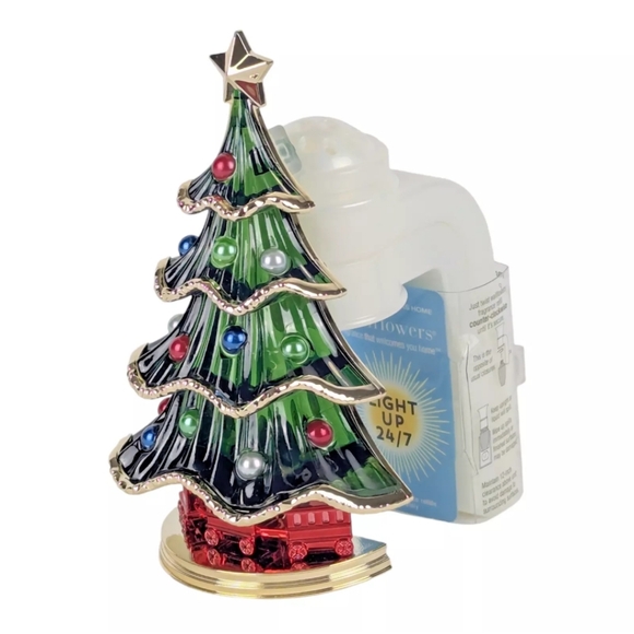 Bath & Body Works • Christmas Tree Train Wallflowers Light Up Plug In Diffuser - Picture 2 of 9